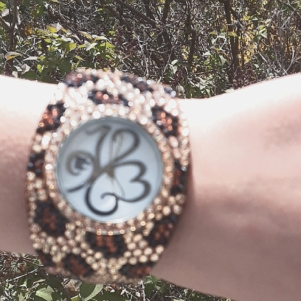 Elegant Gold and Black Beaded Watch